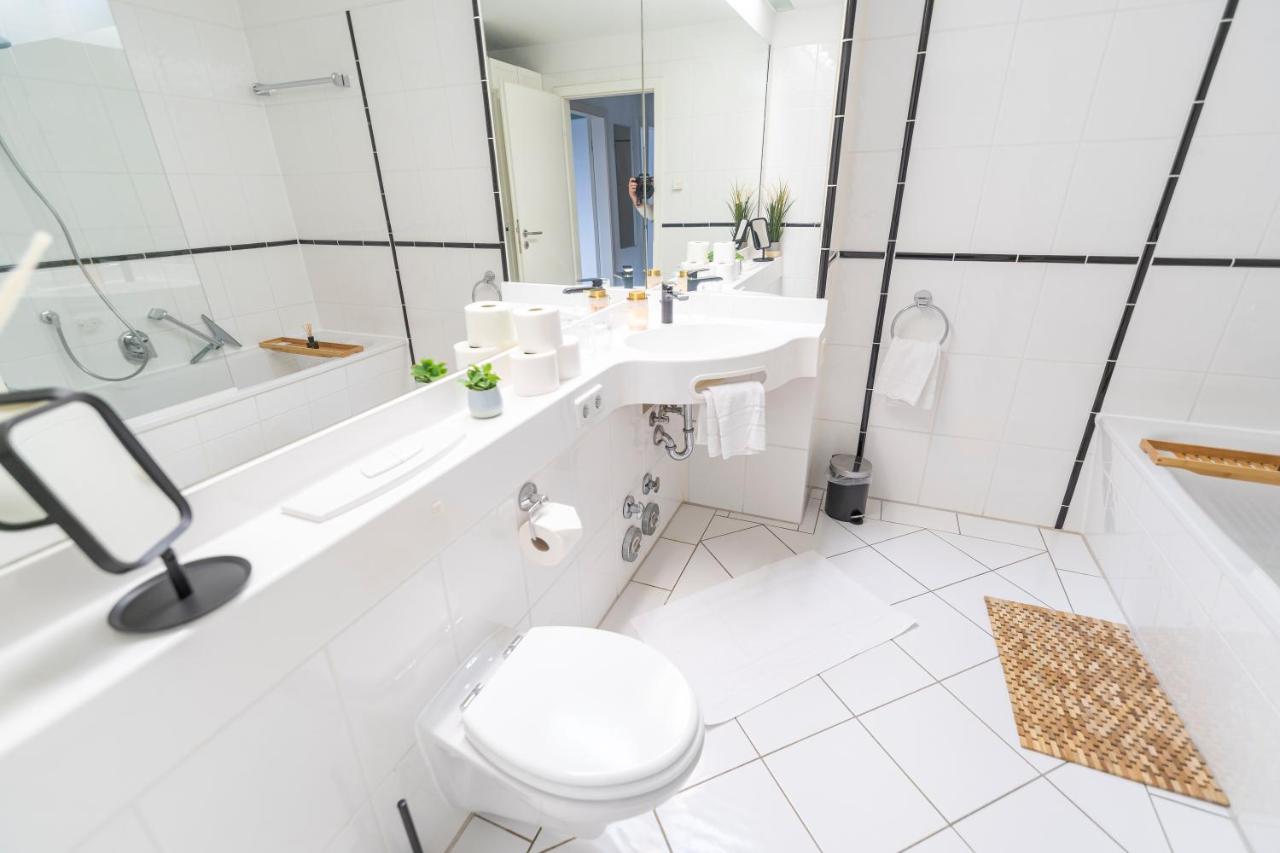 Rr - Unique Apartment 70Qm - Terrace - Washer マクデブルク エクステリア 写真